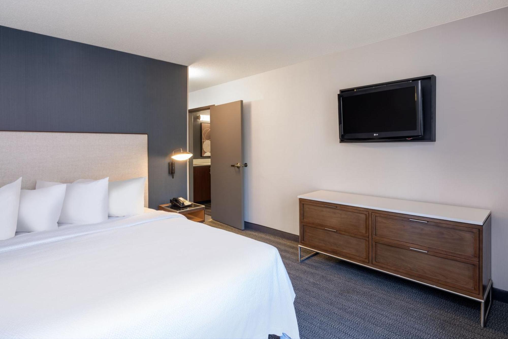 מלון Courtyard By Marriott Colorado Springs South מראה חיצוני תמונה