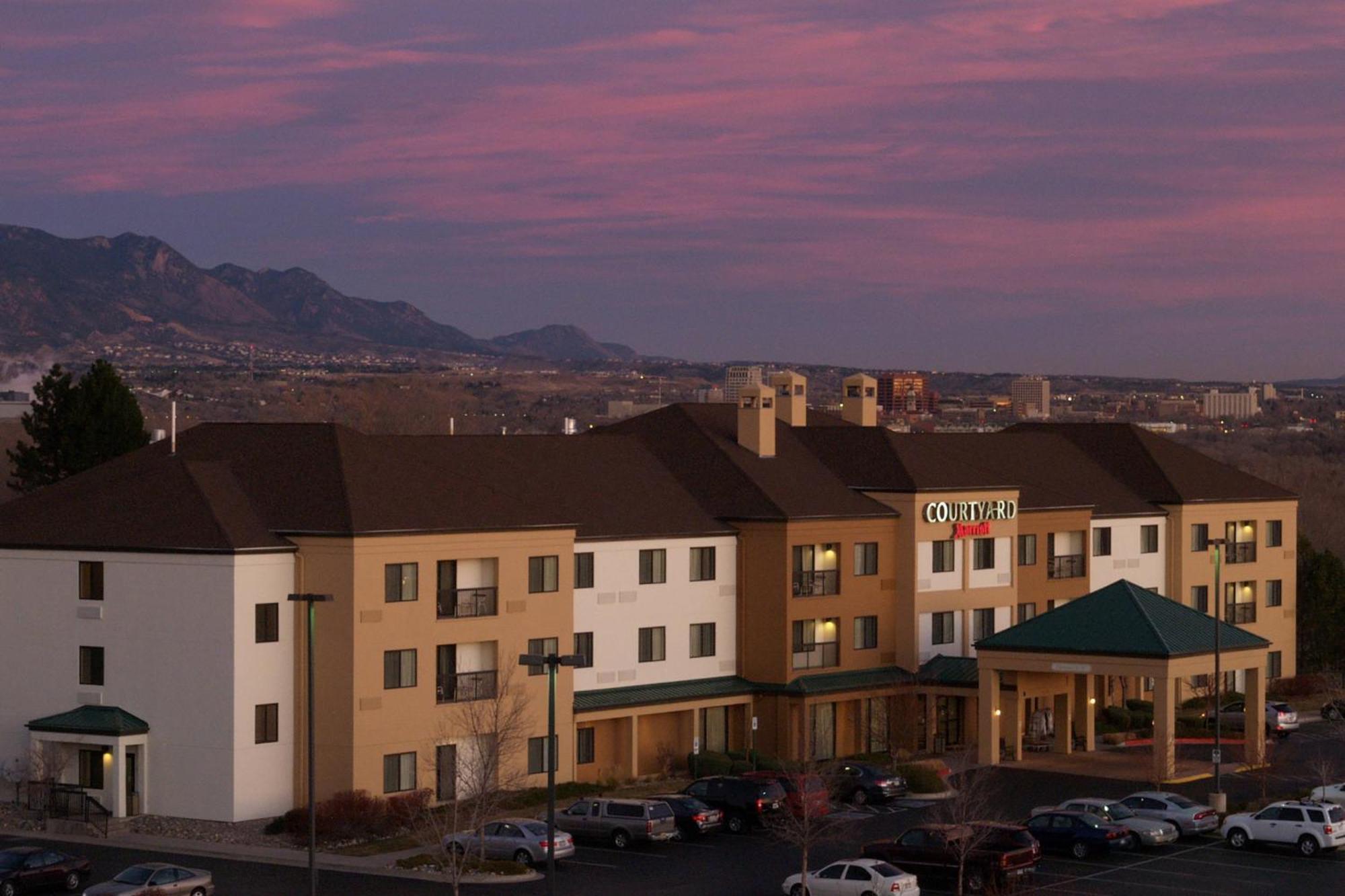 מלון Courtyard By Marriott Colorado Springs South מראה חיצוני תמונה